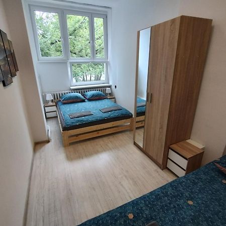 Vasylok Vandrehjem Warszawa Eksteriør billede
